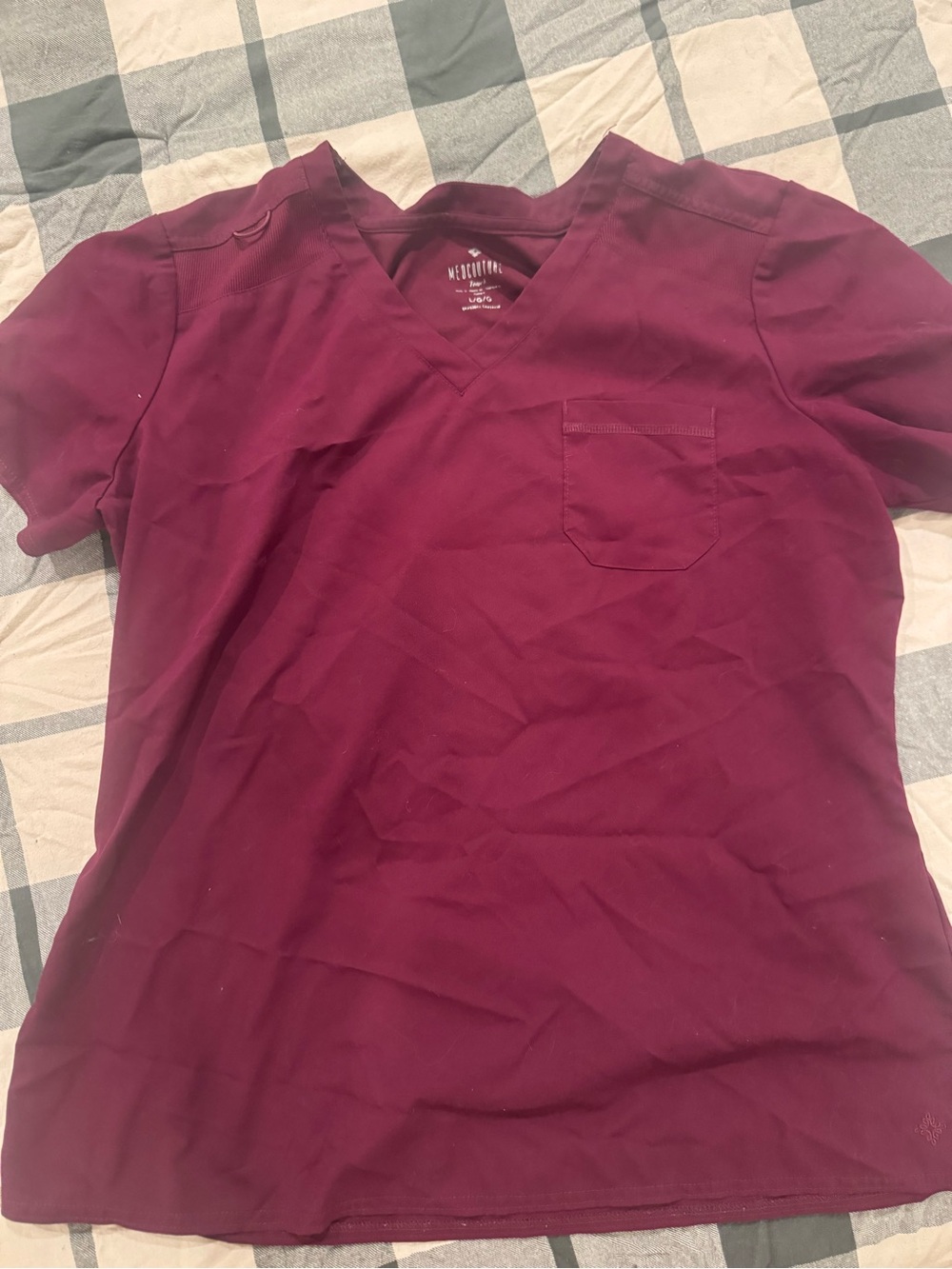 Med Couture v neck burgundy scrub top in a L